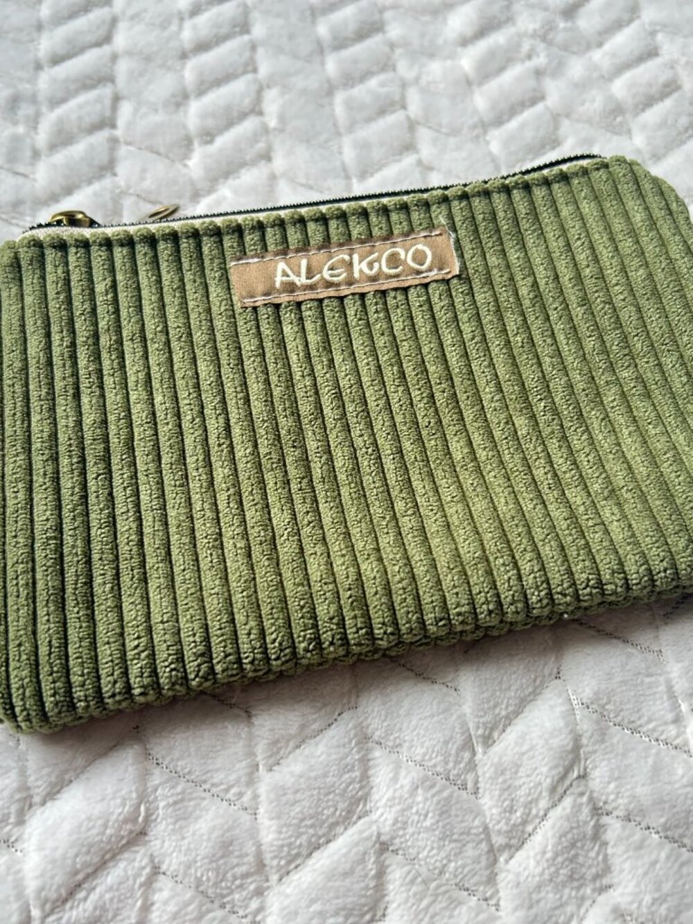Pochette cotele verte/Alekco